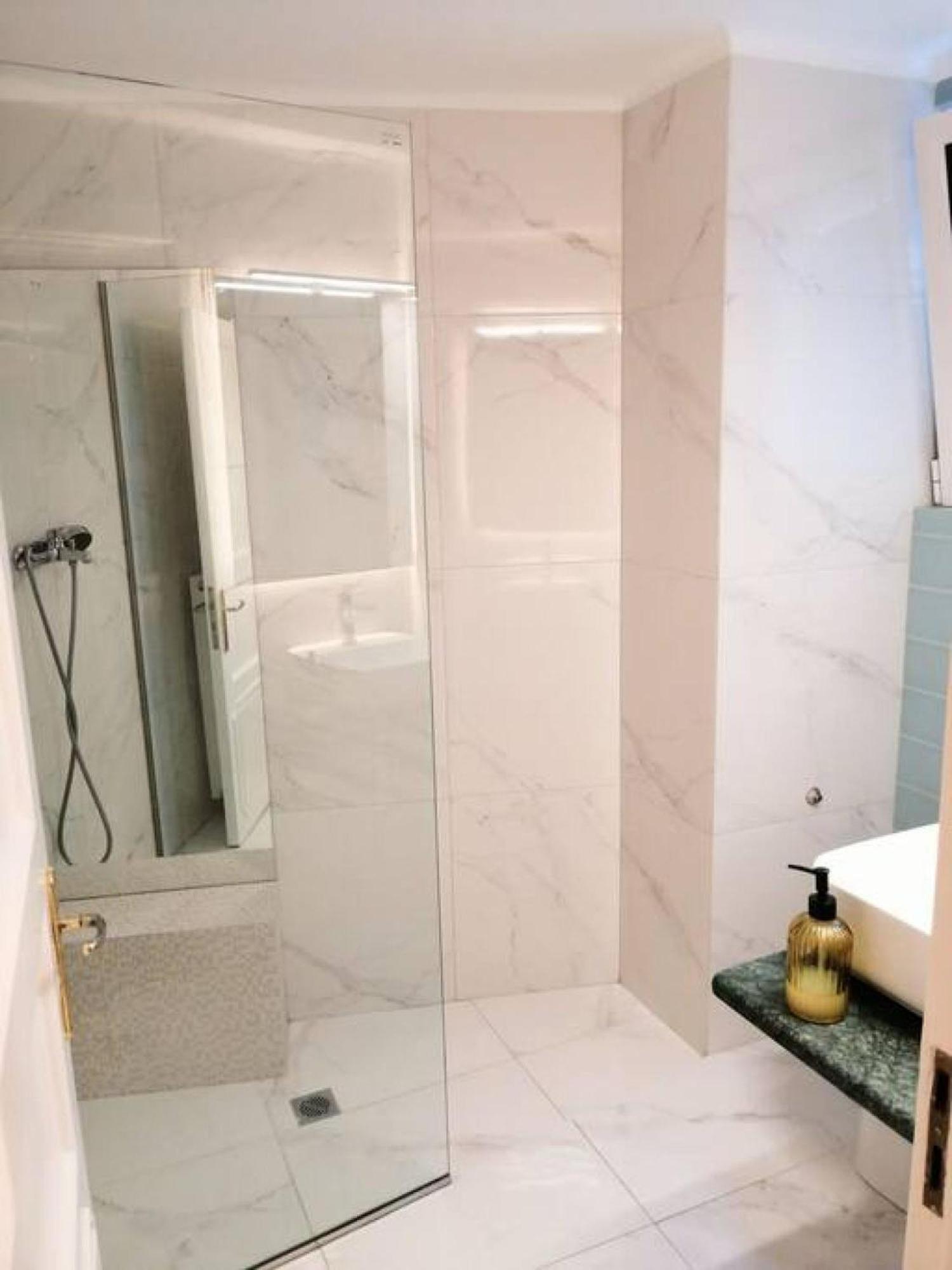 Elegant Apartment In Syntagma Square Athen Eksteriør bilde